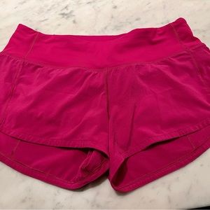 Lululemon Speed Up Short LR  2.5 in size 4